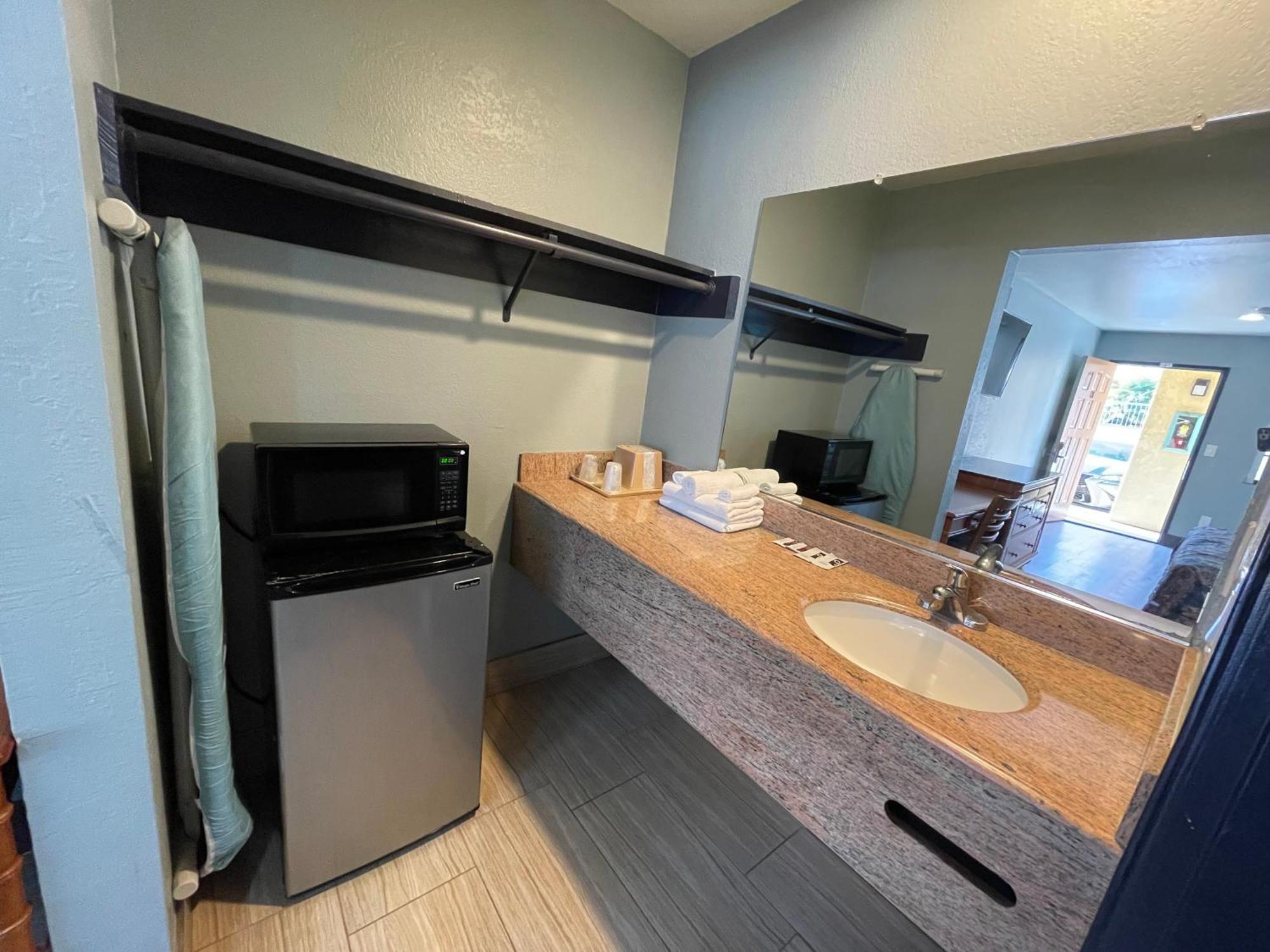 Travelers Inn Castro Valley Luaran gambar
